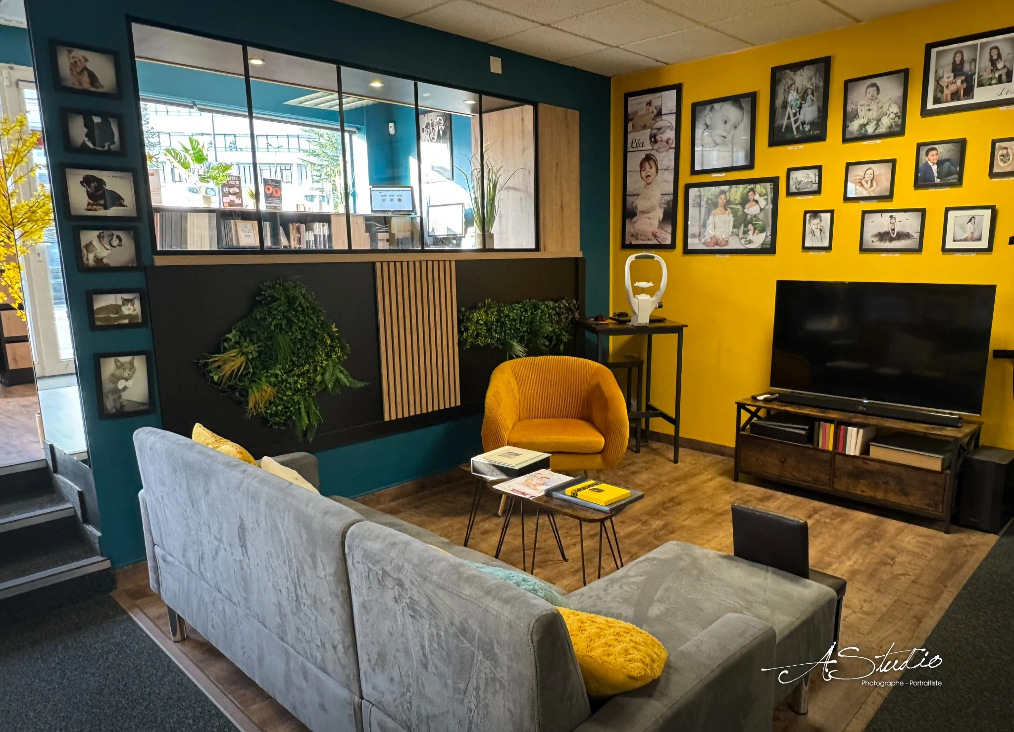 Espace de visionnage du studio AStudio à Fougères